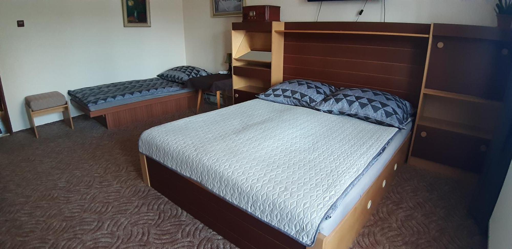 Max Appartement Liptovský Mikuláš Buitenkant foto